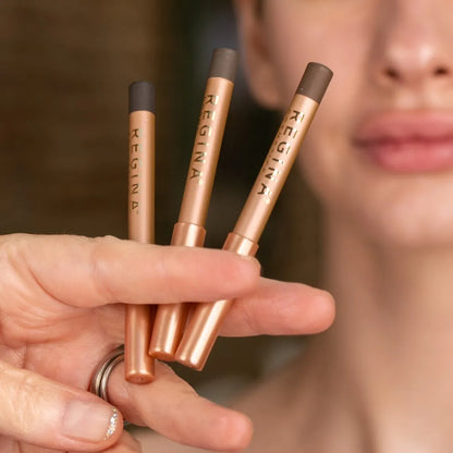 Delineador de Cejas Regina Perfilado Microblading Eyebrow - Color 02 Ceja Media